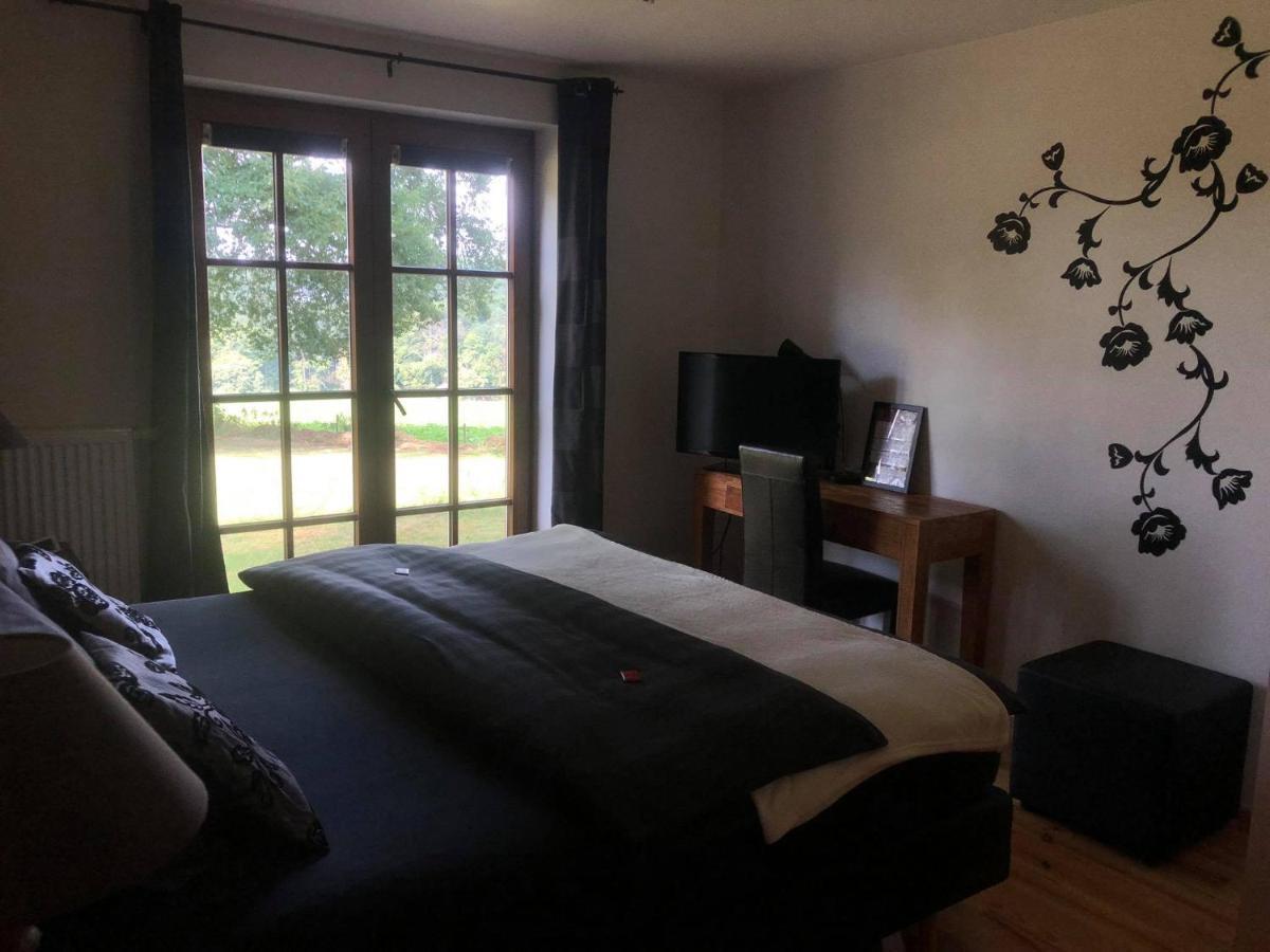 Hotel Le Goupil Wavre Esterno foto